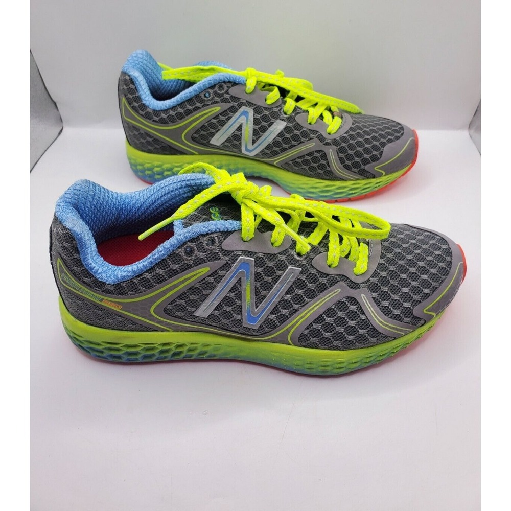 Girls New Balance Running Shoes Size 5.5